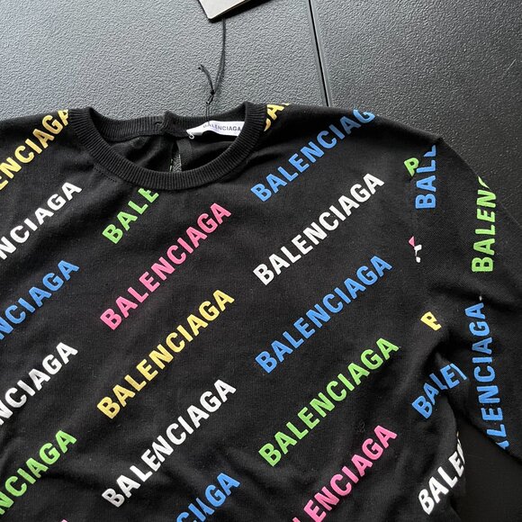 NWT Balenciaga Crop Sweater Cotton Puff Ink Knit Black Multicolor Logo Print - Picture 11 of 11